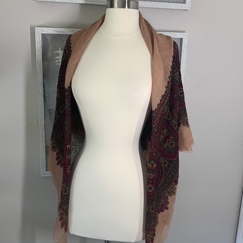 Echo large square wool scarf peach, burgundy, green - Picture 5 of 8